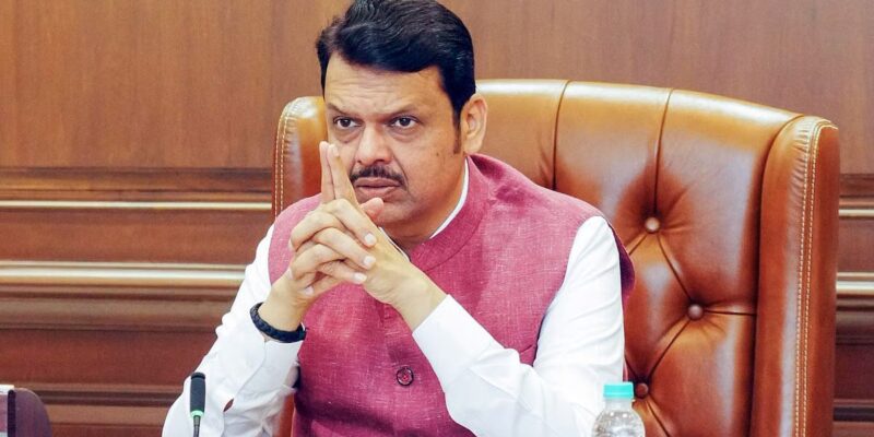 फडणवीस सरकार करा रहे मंत्रियों का परफॉर्मेंस ऑडिट, कई चेहरों पर लटक सकती है गाज! 1 फडणवीस