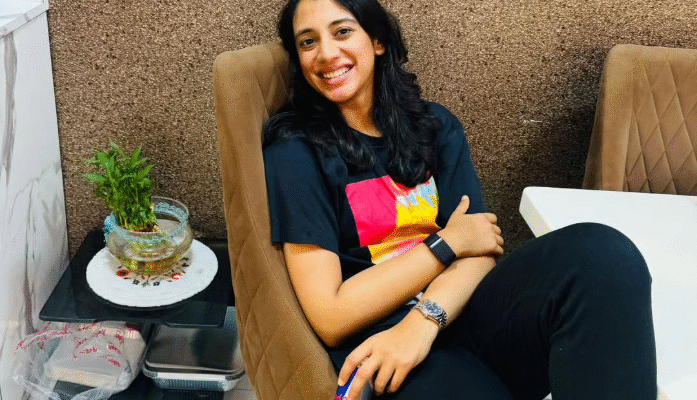 पलाश मुच्छल से शादी को लेकर स्मृति मंधाना ने तोड़ी चुप्पी, बोलीं - "आप सभी से आग्रह करती हूं कि इसे आगे न बढ़ाएं।" 1 Smriti Mandhana