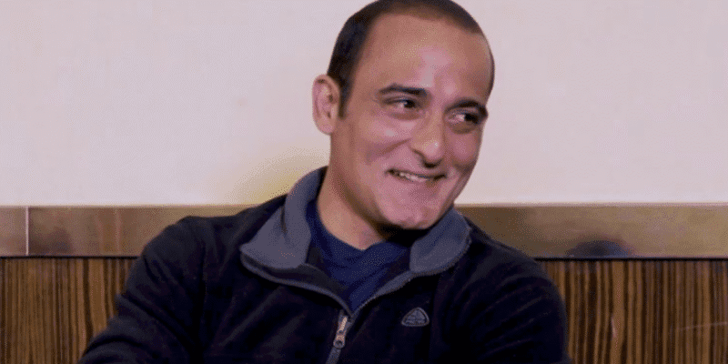 शादी से क्यों डरते हैं अक्षय खन्ना? खुद किया बड़ा खुलासा 1 अक्षय खन्ना