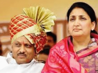 महाराष्ट्र में बड़ा राजनीतिक उलटफेर: अजित पवार के निधन के बाद सुनेत्रा पवार को मिल सकती है बड़ी जिम्मेदारी? 3 सुनेत्रा पवार