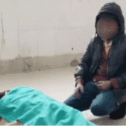 उत्तर प्रदेश: मां का पोस्टमार्टम कराने अकेला पहुंचा 8 साल का मासूम, समाज ने मोड़ लिया मुंह 23 उत्तर प्रदेश