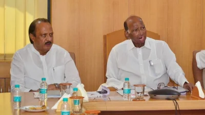 NCP विलय पर सियासी भूचाल: बड़े नेता ने किया दावा - ‘पूरी कमान अजित दादा को सौंपने का था प्लान’ 30 NCP