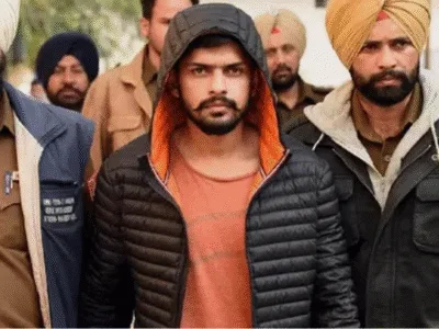 Rohit Shetty Firing Case: बिश्नोई गैंग की ₹3 लाख की 'सुपारी' और ₹50 हजार का एडवांस; हरियाणा से हथियार बरामद 4 Rohit Shetty Firing Case