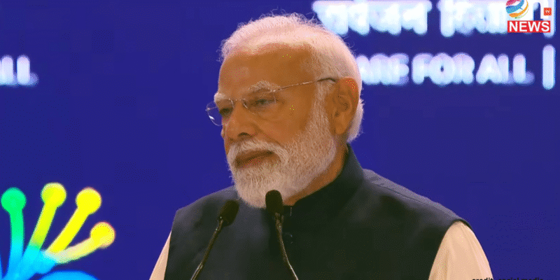 Global AI के लिए भारत का 'MANAV' मंत्र: तकनीक में 'भय' नहीं, PM मोदी को दिखा 'भाग्य और भविष्य' 1 MANAV