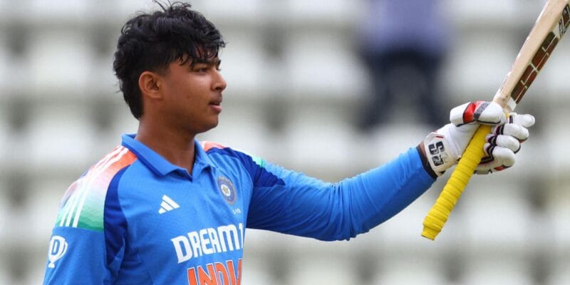 अंडर-19 वर्ल्ड चैंपियन Vaibhav Suryavanshi 10वीं की परीक्षा में नहीं होंगे शामिल, पिता ने बताई बड़ी वजह 1 Vaibhav Suryavanshi