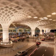 मुंबई एयरपोर्ट पर कस्टम्स का बड़ा प्रहार: 23 करोड़ का ड्रग्स और लाखों का सोना जब्त 25 मुंबई एयरपोर्ट