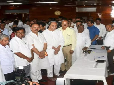 विपक्ष पस्त, एनडीए मस्त: बिहार में महागठबंधन की सेंधमारी और ओडिशा में क्रॉस वोटिंग ने पलटी बाजी। 2 बिहार