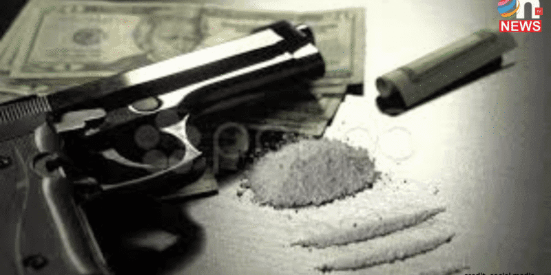 Hyderabad: 'ड्रग्स एंड गन्स' वाली हाई-प्रोफाइल पार्टी का पर्दाफाश: सांसद और पूर्व विधायक पर शिकंजा, कोकीन और फायरिंग ने मचाया हड़कंप 1 Hyderabad