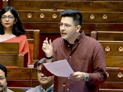 मोबाइल डेटा रोलओवर का मुद्दा संसद में गूंजा, Raghav Chadha ने उठाई बड़ी मांग 3 Raghav Chadha