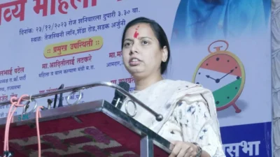 NCP में पोस्टर पॉलिटिक्स से बढ़ा विवाद: Ajit Pawar की फोटो गायब होने पर मंत्री अदिति तटकरे ने मांगी माफी 30 Aditi Tatkare