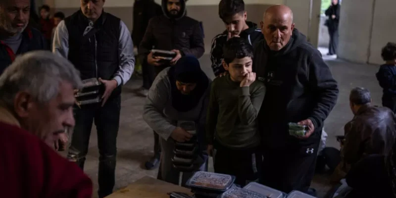 कश्मीर में 'ईरान युद्ध' के नाम पर करोड़ों की महाठगी: 18 करोड़ का संदिग्ध फंड और बुरहान वानी वाला 'बरकती मॉडल', NIA की रडार पर टेरर लिंक! 1 कश्मीर