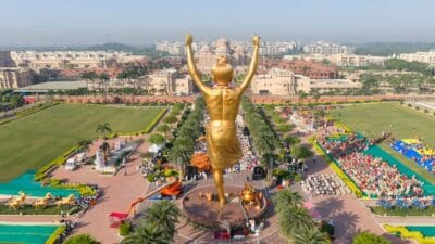 दिल्ली में भव्य आध्यात्मिक आयोजन, अक्षरधाम में स्थापित हुई विशाल श्रीनीलकंठवर्णी प्रतिमा 30 अक्षरधाम