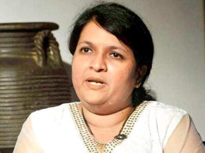 सीडीआर कांड का 'लाइव डेमो' और चाय की दावत: अंजली दमानिया की खुली चुनौती से मचा हड़कंप, उपमुख्यमंत्री शिंदे और रूपाली चाकणकर से जुड़े तार 2 अंजली दमानिया