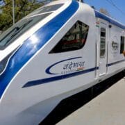हाई स्पीड की ओर कदम: एल्युमीनियम कोच से बदलेगी Vande Bharat की चाल 20 Vande Bharat