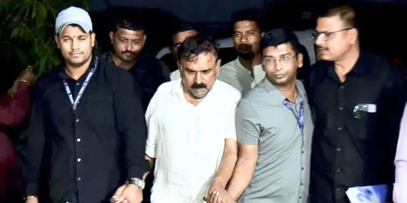 महाराष्ट्र: Ashok Kharat पर ED की बड़ी कार्रवाई, मनी लॉन्ड्रिंग मामले में कई ठिकानों पर छापेमारी 1 Ashok Kharat