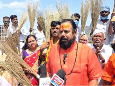 नासिक के सप्तश्रृंगीगढ़ में चला स्वच्छता अभियान, साधु-संतों और पूर्व सैनिकों ने उठाया बड़ा कदम 2 नासिक