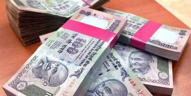 भारत में जल्द आ सकते हैं प्लास्टिक के नोट, RBI कर रहा बड़ी तैयारी 1 प्लास्टिक के नोट