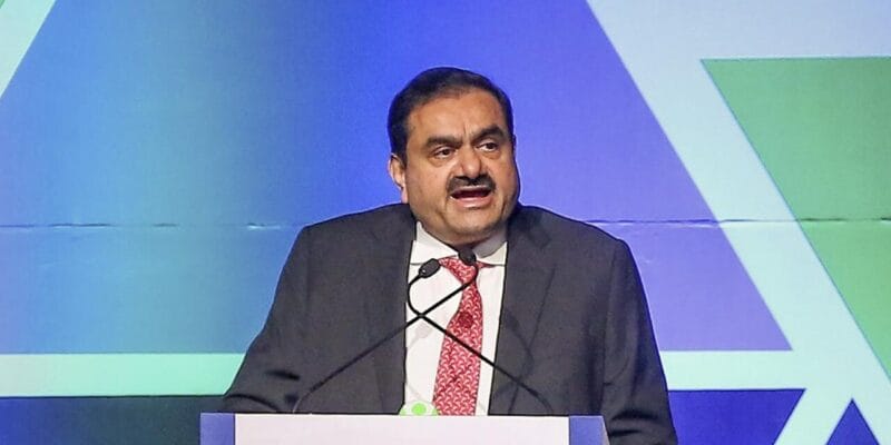 Gautam Adani को मिल सकती है बड़ी जीत, जेपी सीमेंट खरीदने की रेस में बचे अकेले दावेदार 1 Gautam Adani