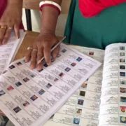 नए वोटरों के लिए चुनाव आयोग का बड़ा नियम, Form-6 बिना SIR घोषणा के नहीं होगा स्वीकार 18 Form-6