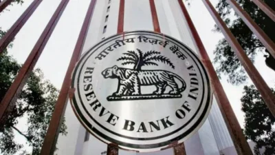 बैंकों को RBI की सख्त चेतावनी: AI से गलती हुई तो भी जवाबदेही बैंक की ही होगी 17 RBI