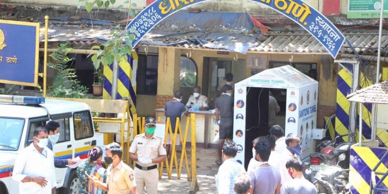 धारावी में हैरान करने वाला मामला: आर्थिक तंगी से परेशान पिता ने डेढ़ साल के बेटे को इतने लाख में बेचा 1 धारावी