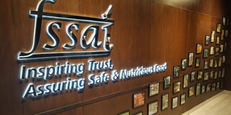 खाने में फफूंद और खराब तेल मिलने पर FSSAI की बड़ी कार्रवाई, Seven Seas Hospitality का लाइसेंस सस्पेंड 1 Seven Seas Hospitality